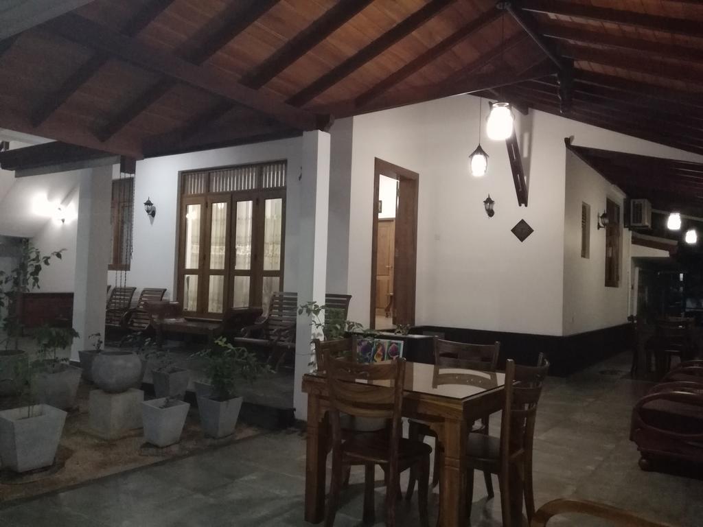 尼甘布 比安科露台旅馆酒店 外观 照片